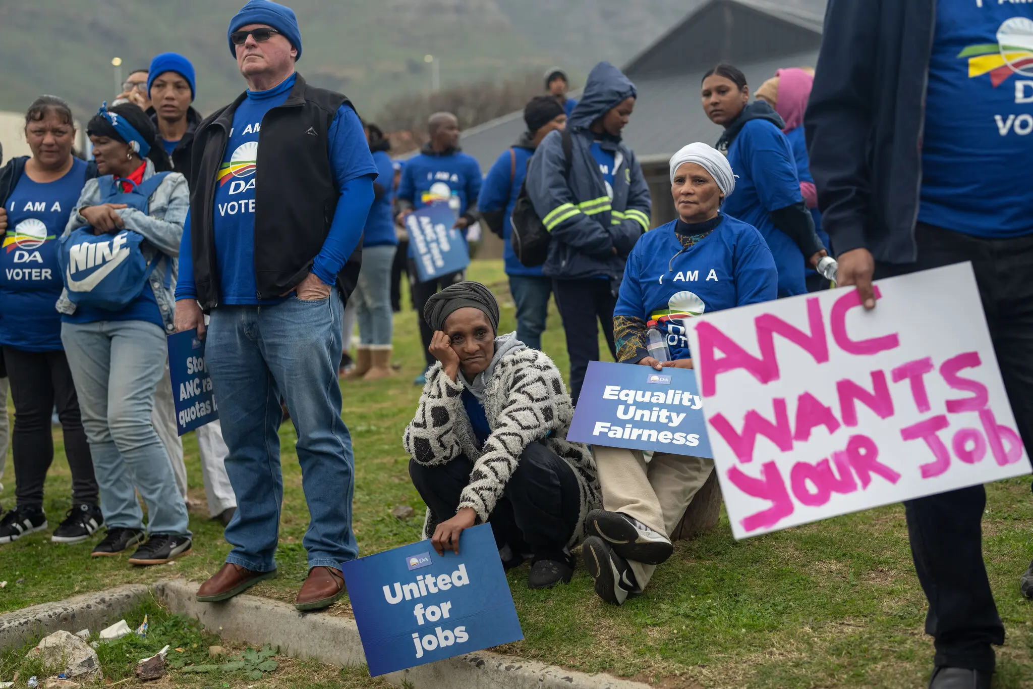 Трамп використовує білих південноафриканців як попередження: застереження про можливе руйнування США через політику різноманітності